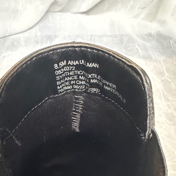 a.n.a Black Ankle Boots with Stacked Heel - Picture 4 of 5